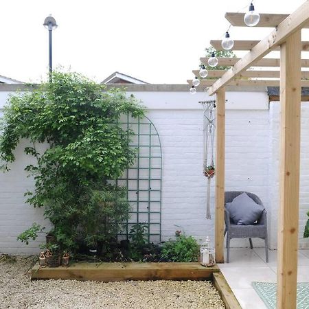 Light Filled Mid- Century 3 Bed Cottage In Dulwich Londres Extérieur photo