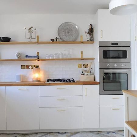 Light Filled Mid- Century 3 Bed Cottage In Dulwich Londres Extérieur photo