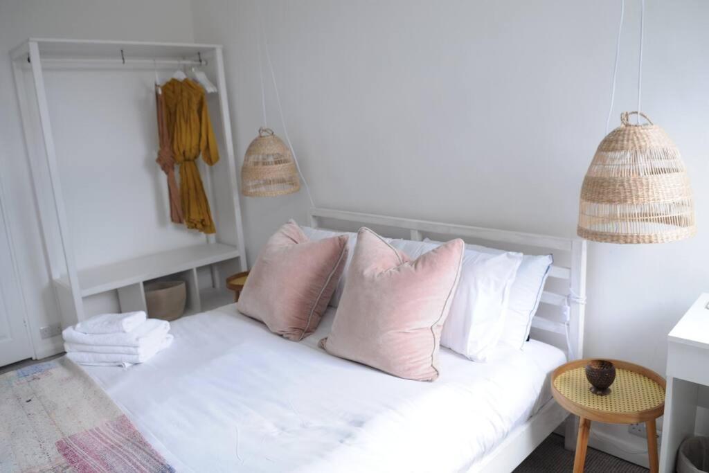 Light Filled Mid- Century 3 Bed Cottage In Dulwich Londres Extérieur photo