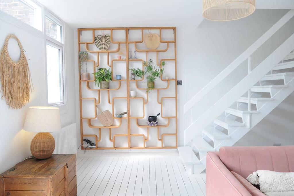Light Filled Mid- Century 3 Bed Cottage In Dulwich Londres Extérieur photo