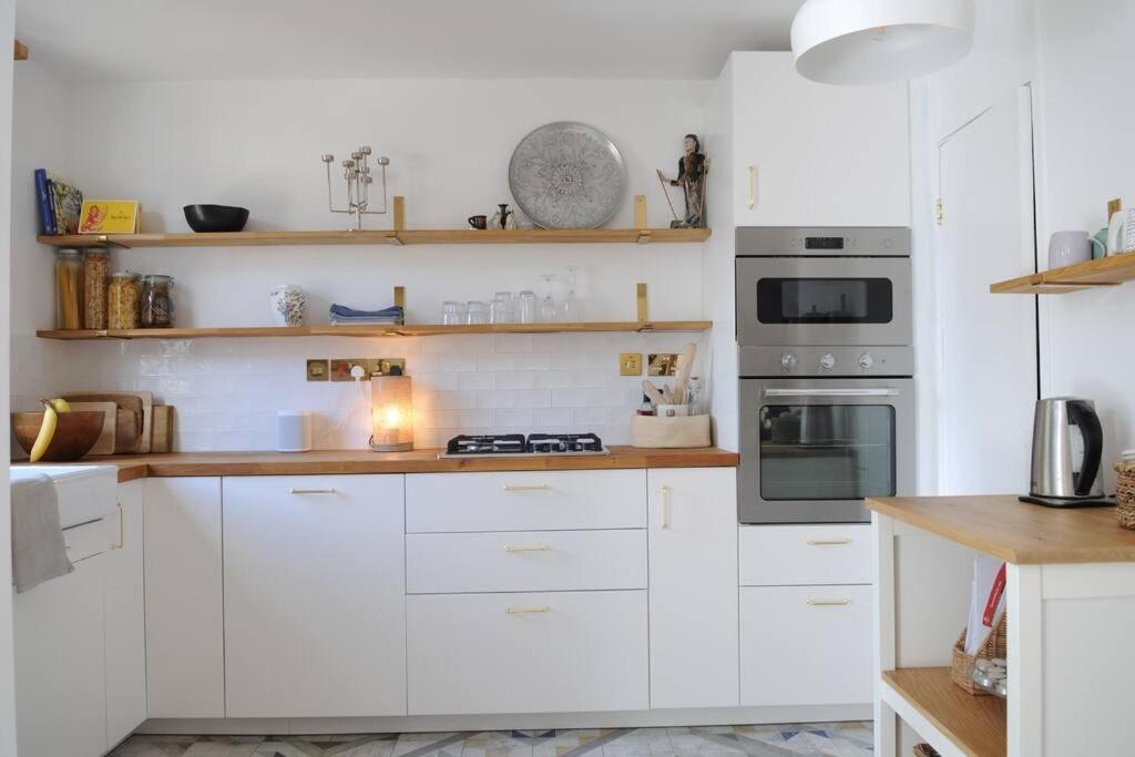 Light Filled Mid- Century 3 Bed Cottage In Dulwich Londres Extérieur photo